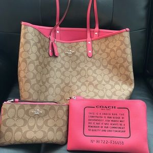 Like new Coach tote & wallet